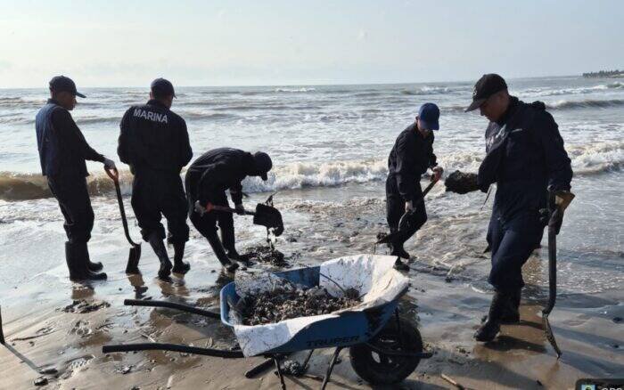 FUGA EN DUCTO PROVOCÓ DERRAME DE HIDROCARBURO EN EL GOLFO DE MÉXICO