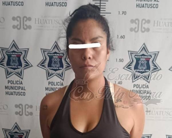 CAPTURAN A PRESUNTA NARCOMENUDISTA; LA ENVÍAN A LA TOMA