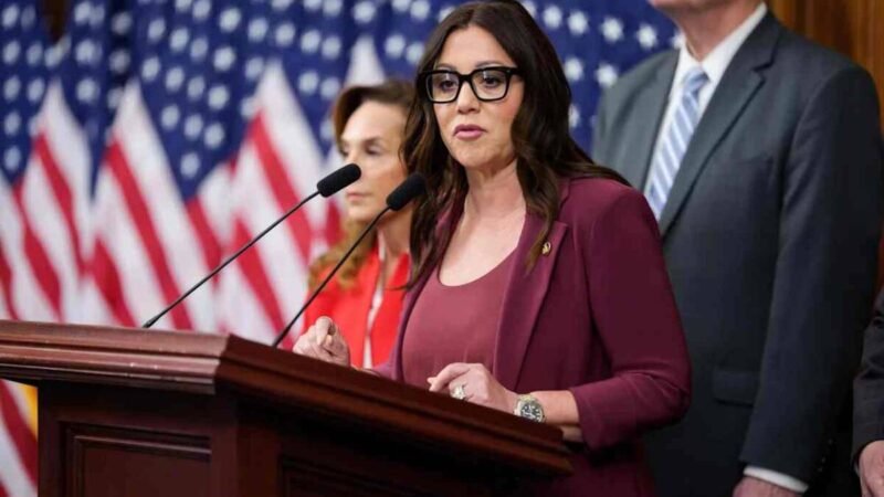 RENUNCIA TERCERA INTEGRANTE DEL GABINETE DE TRUMP