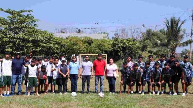YANGA PROMUEVE LA PAZ CON FÚTBOL ENTRE ESTUDIANTES