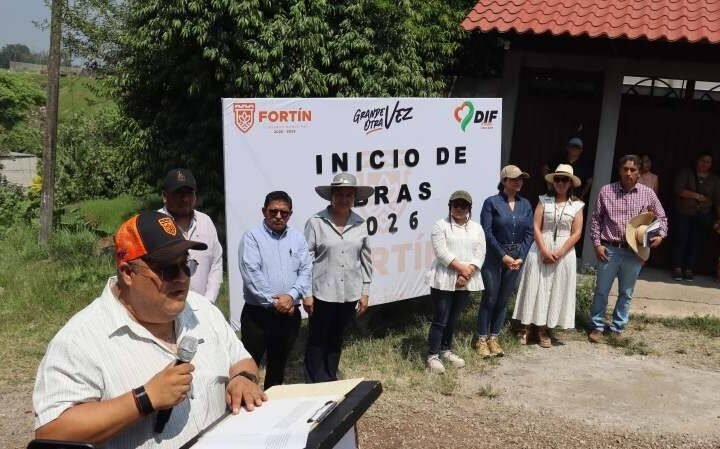 INICIAN PAVIMENTACIÓN EN LA COLONIA LAS GARDENIAS