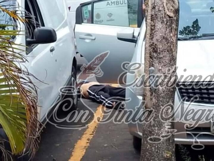 FALLECE EN ESTACIONAMIENTO DE AURRERA