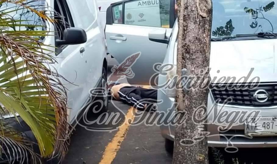 FALLECE EN ESTACIONAMIENTO DE AURRERA