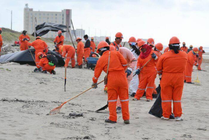 RECOGEN 900 TONELADAS DE HIDROCARBURO EN 48 PLAYAS DE VERACRUZ, TABASCO Y CAMPECHE
