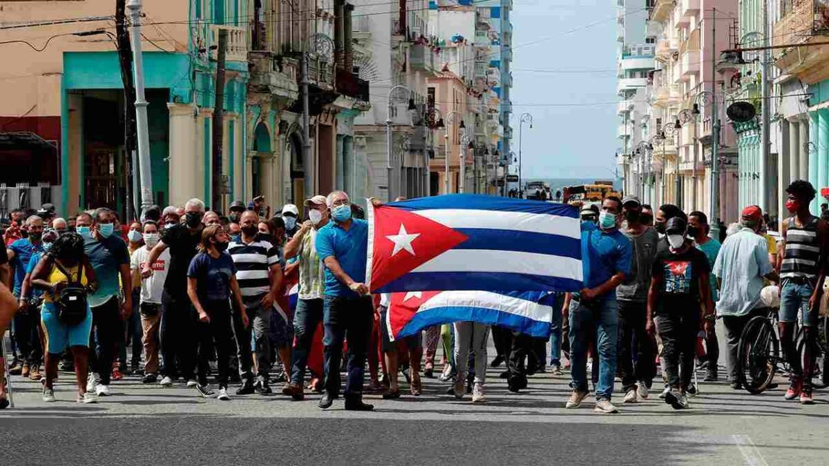CUBA INDULTA A MÁS DE DOS MIL PRESOS