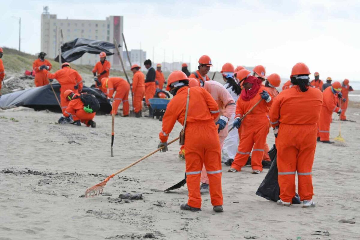 ANUNCIAN CREACIÓN DE OBSERVATORIO DEL GOLFO TRAS DERRAME DE HIDROCARBURO