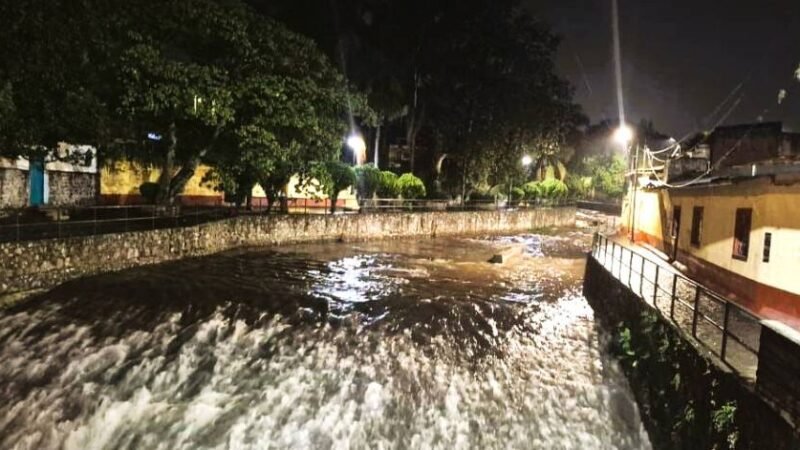 TORMENTA NOCTURNA CAUSA ESTRAGOS MENORES EN ORIZABA 