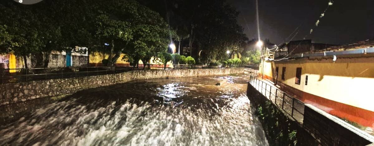 TORMENTA NOCTURNA CAUSA ESTRAGOS MENORES EN ORIZABA 