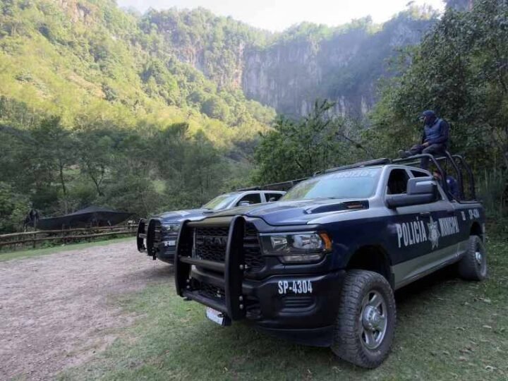 REFUERZAN VIGILANCIA EN COMUNIDADES DE ALPATLÁHUAC