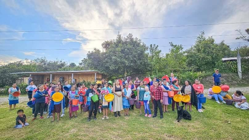 CELEBRAN A MADRES DE CALCAHUALCO