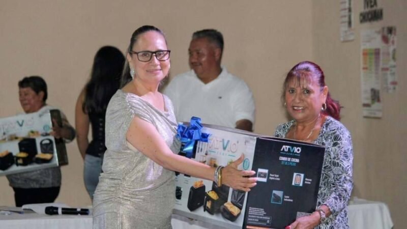 FESTEJAN EL DÍA DE LA MADRE EN CHOCAMÁN