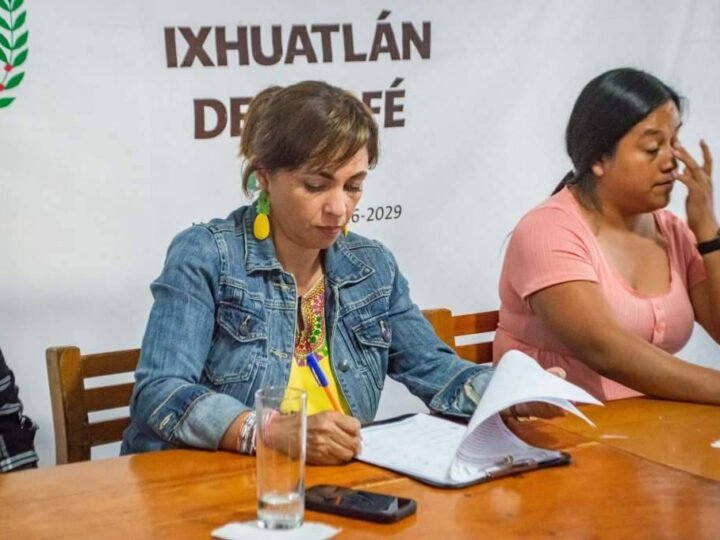 SE REÚNE CONSEJO DE DESARROLLO MUNICIPAL DE IXHUATLÁN DEL CAFÉ