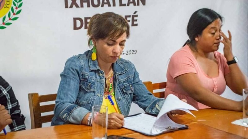 SE REÚNE CONSEJO DE DESARROLLO MUNICIPAL DE IXHUATLÁN DEL CAFÉ