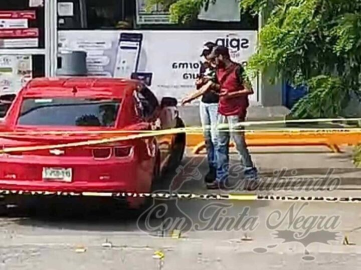 ACRIBILLAN A SUJETO DENTRO DE SU AUTO