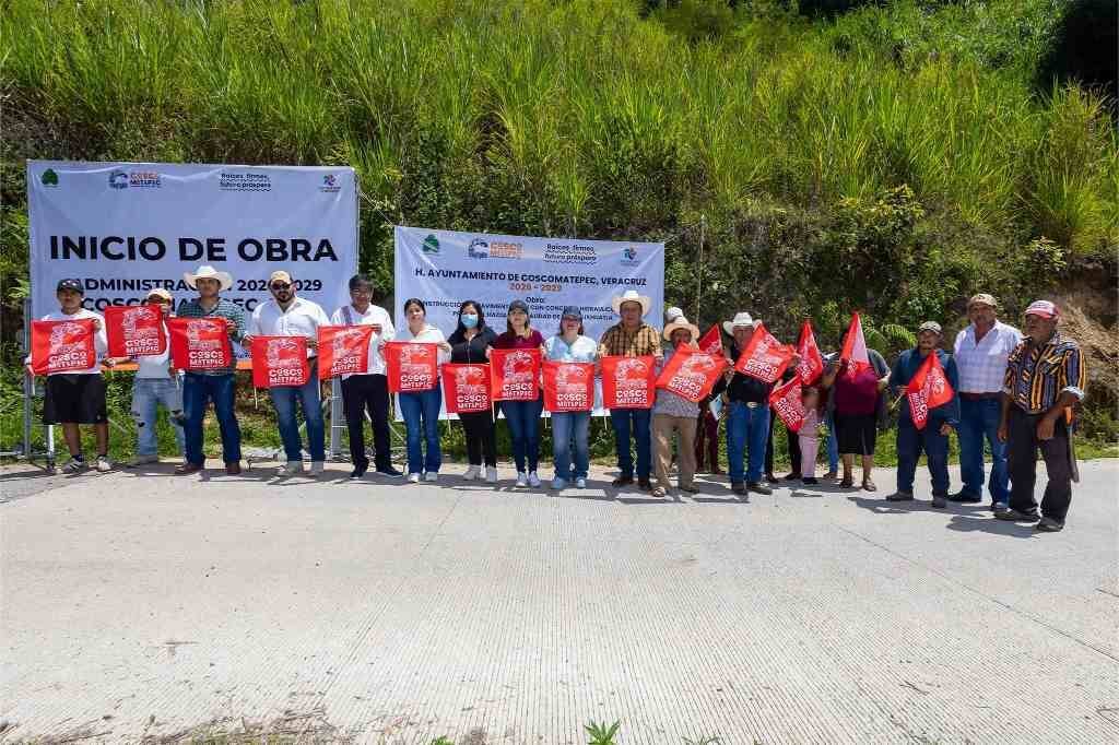 ALCALDE DE COSCO PONE EN MARCHA OBRA EN MAQUILIXHUATLA