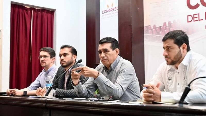ATIENDE DIPUTADO ESTEBAN BAUTISTA A REPRESENTANTES SINDICALES