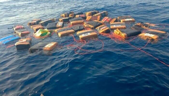 INTERCEPTAN MÁS DE 2 TONELADAS DE COCAÍNA EN AGUAS DE OAXACA