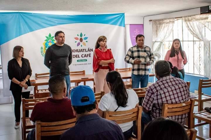 CAPACITAN A NUEVOS AGENTES MUNICIPALES EN IXHUATLÁN DEL CAFÉ