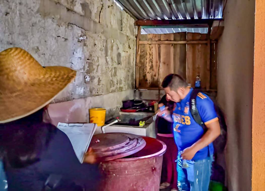 ABATIZAN VIVIENDAS DE IXHUATLÁN