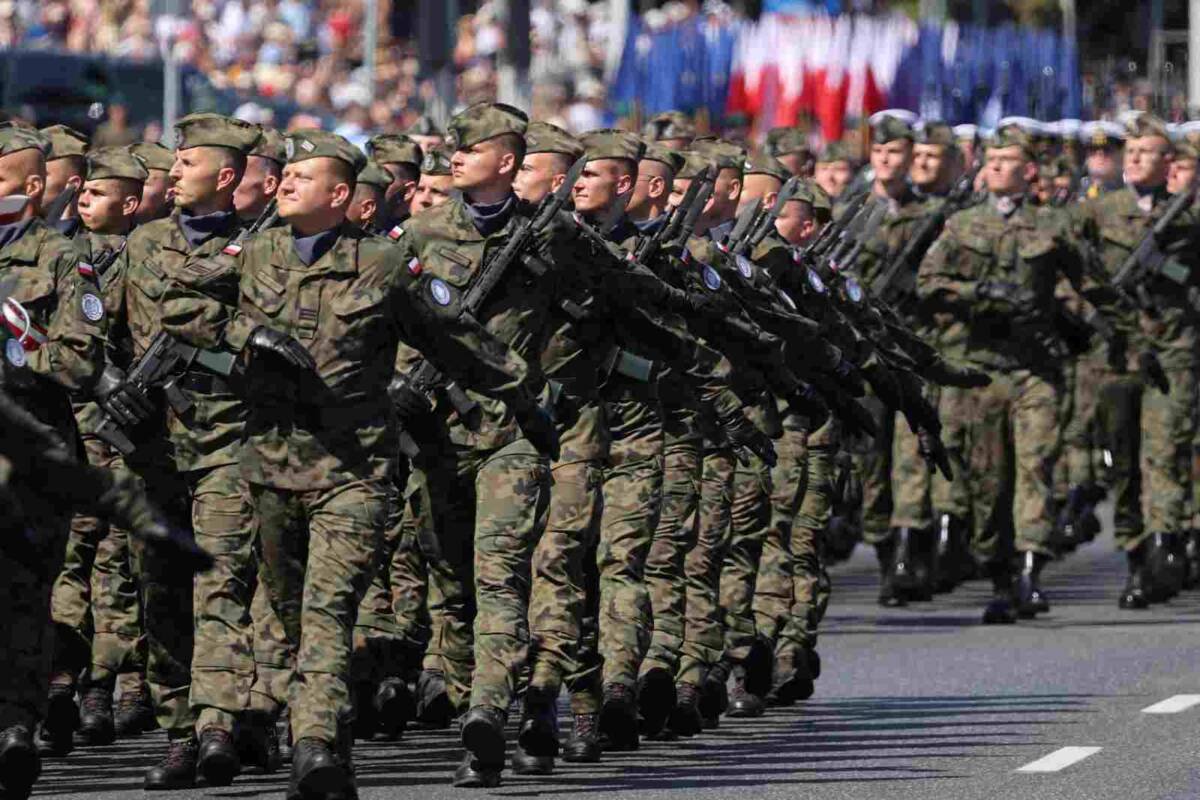 POLONIA ASPIRA TENER EL MAYOR EJÉRCITO DE EUROPA