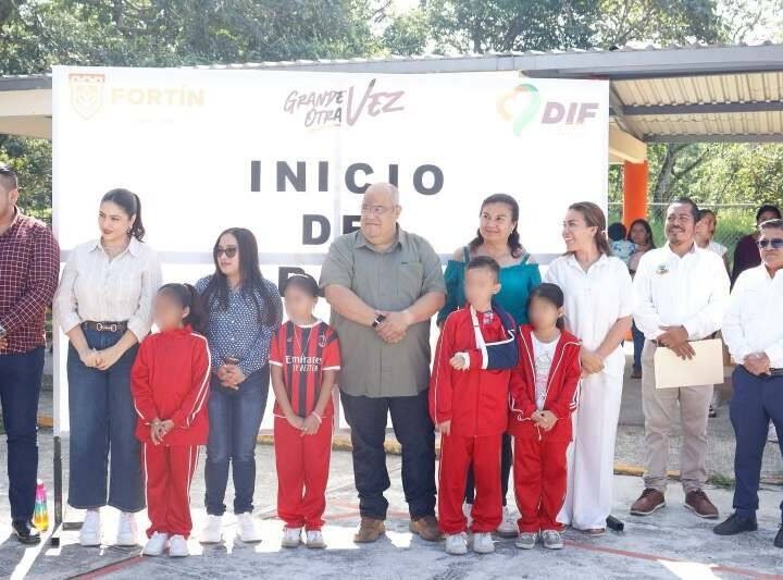ARRANCA OBRA DE TECHADO EN PRIMARIA DE VILLA DE LAS FLORES