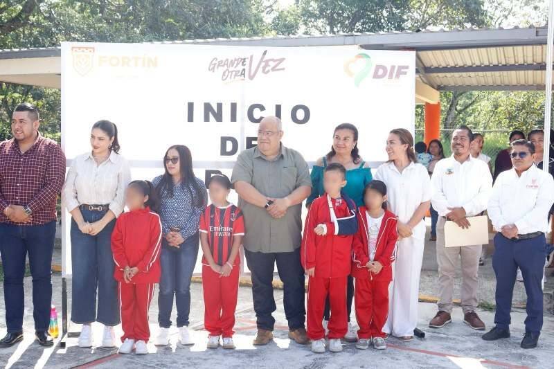 ARRANCA OBRA DE TECHADO EN PRIMARIA DE VILLA DE LAS FLORES