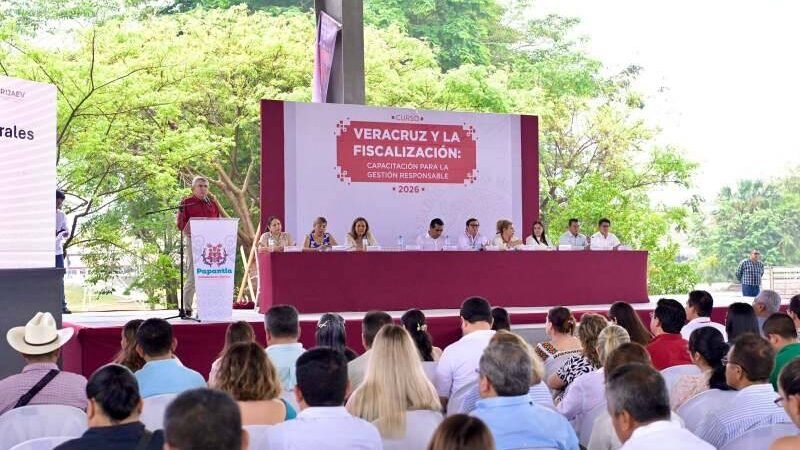 LLAMA CONGRESO A MUNÍCIPES A ACTUAR CON TRANSPARENCIA Y RECTITUD