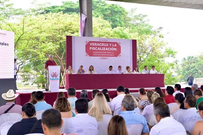 LLAMA CONGRESO A MUNÍCIPES A ACTUAR CON TRANSPARENCIA Y RECTITUD