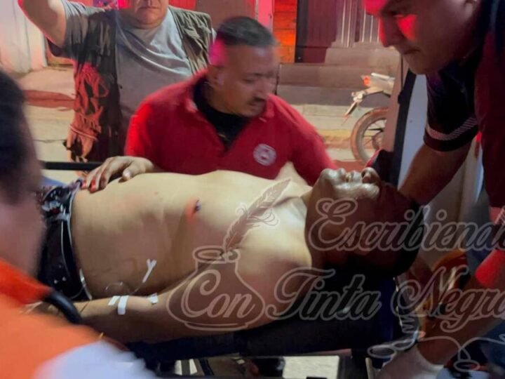 BALEAN A EX ALCALDE; UNA MUJER MURIÓ EN EL LUGAR