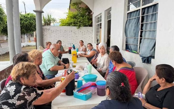 SE REÙNE ALCALDE DE FORTÍN CON POBLADORES DE SANTA LUCÍA POTRERILLO