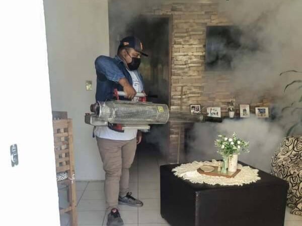 FUMIGAN VIVIENDAS EN VILLAS DE LAS FLORES