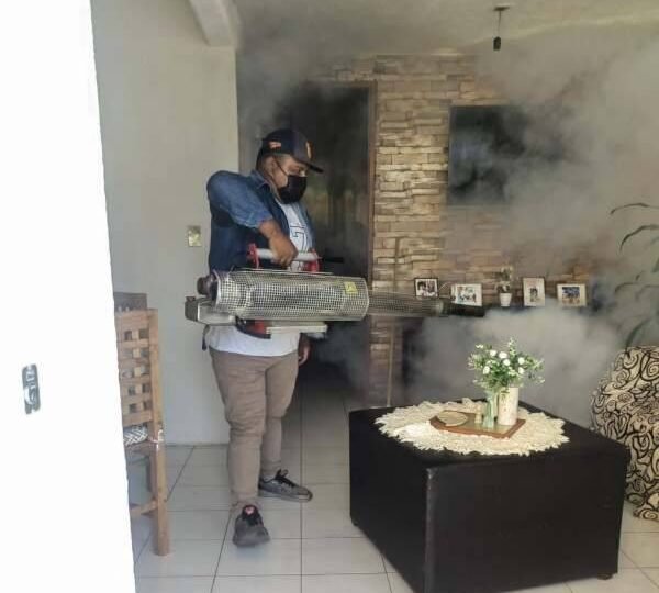 FUMIGAN VIVIENDAS EN VILLAS DE LAS FLORES