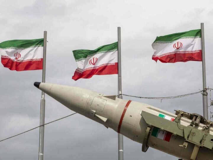 TRUMP INSISTE EN QUE EL URANIO ENRIQUECIDO DE IRÁN DEBE SER ENTREGADO A EU