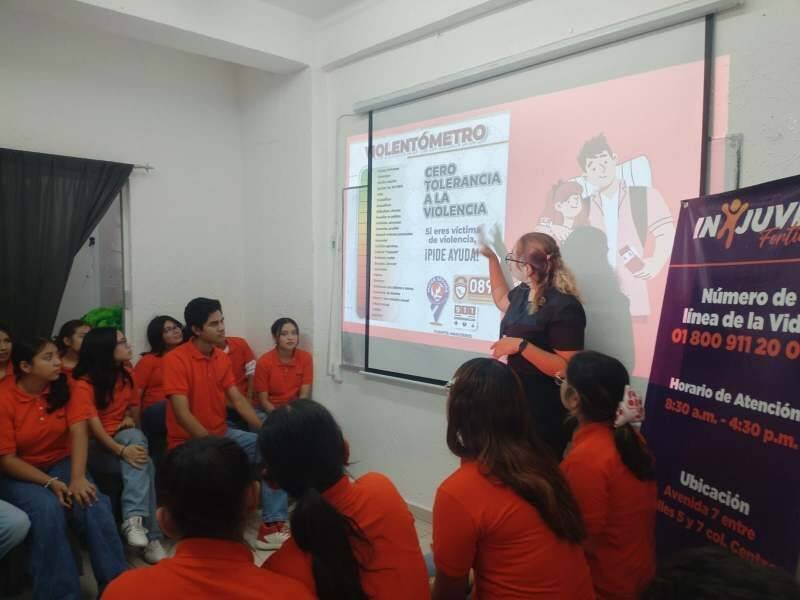 REALIZAN JORNADA ESCOLAR CONTRA LA VIOLENCIA