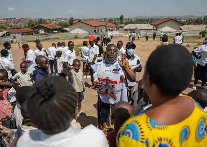 UGANDA CIERRA LA FRONTERA CON EL CONGO PARA EVITAR PROPAGACIÓN DEL BROTE DE ÉBOLA