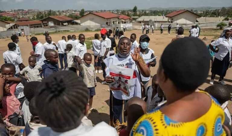 UGANDA CIERRA LA FRONTERA CON EL CONGO PARA EVITAR PROPAGACIÓN DEL BROTE DE ÉBOLA