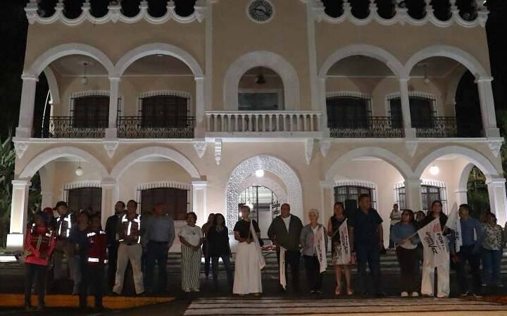 DAN BANDERAZO DE SALIDA A SERVICIO NOCTURNO DE LIMPIA PÚBLICA