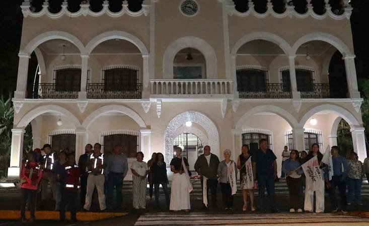 DAN BANDERAZO DE SALIDA A SERVICIO NOCTURNO DE LIMPIA PÚBLICA