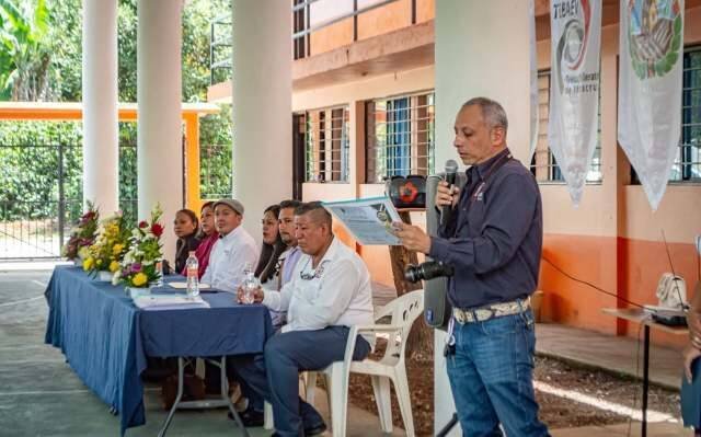 CLAUSURAN CURSO DE EMPRENDIMIENTOS EN OCOTITLÁN