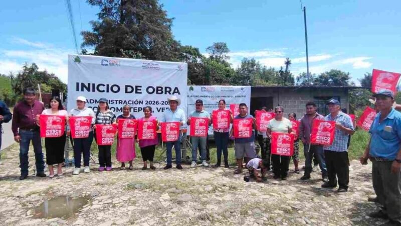 ARMANDO REYES MUÑOZ ARRANCA CON PAVIMENTACIÓN EN DURAZNILLO