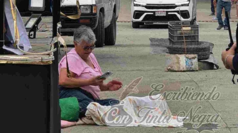 ACRIBILLAN A JOVEN