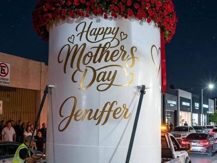RECIBE ENORME RAMO DE 4 MIL FLORES EL DÍA DE LA MADRE