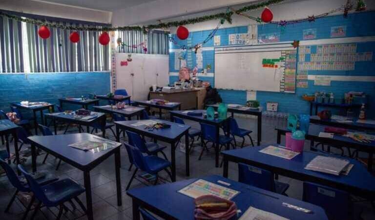 ESCUELAS PARTICULARES RECHAZAN VACACIONES ANTICIPADAS