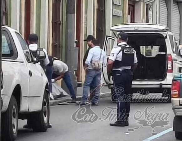 MUERE HOMBRE EN LA VÍA PÚBLICA