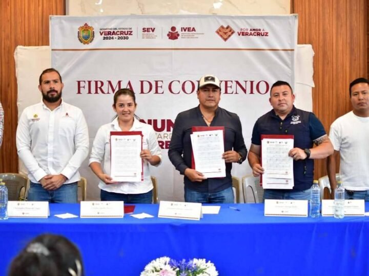 AYUNTAMIENTO DE ALPATLÁHUAC FORTALECE LA EDUCACIÓN EN EL MUNICIPIO