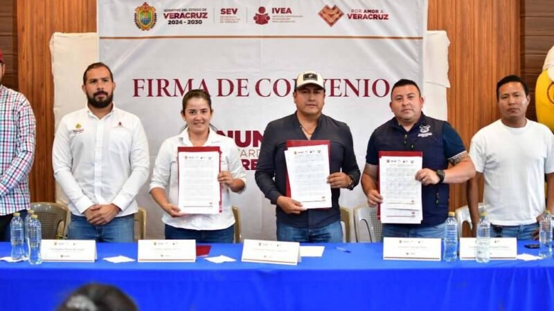 AYUNTAMIENTO DE ALPATLÁHUAC FORTALECE LA EDUCACIÓN EN EL MUNICIPIO