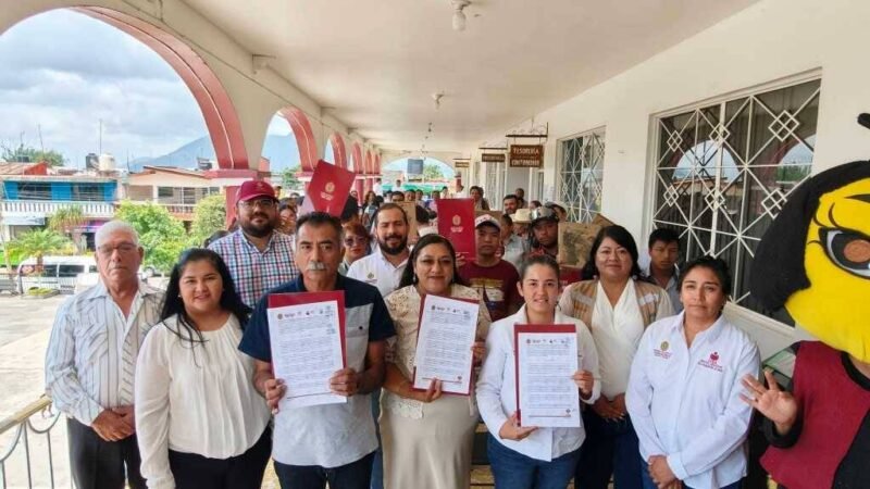 EN TOMATLÁN, VAN POR BANDERA BLANCA EN EDUCACIÓN