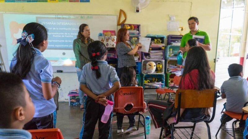 PROMUEVEN PREVENCIÓN DEL ACOSO Y VIOLENCIA ESCOLAR EN TOTUTLA