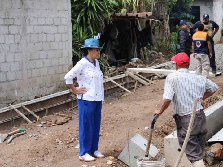 SUPERVISA ALCALDESA AVANCE DE OBRA EN SAN JOSÉ NERIA