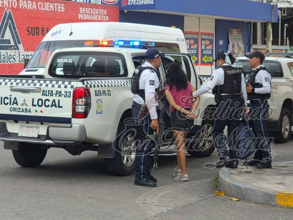 DETIENEN A LADRONA EN ORIZABA
